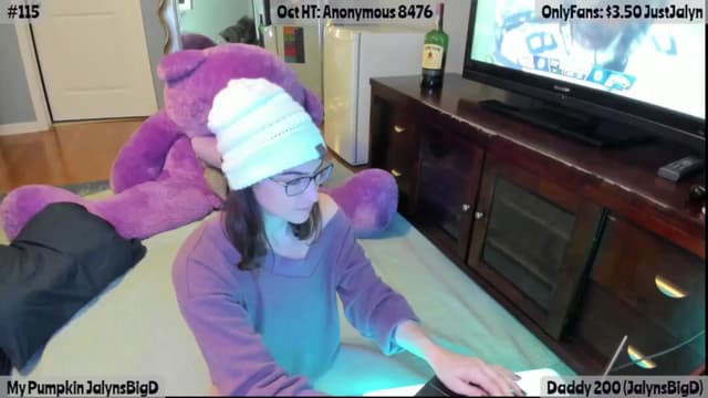 Gallery image thumbnail from Jalyn's myfreecams stream on, 10/24/2025, 24:55 image 12 of 20