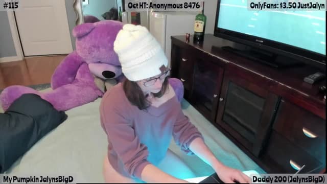 Gallery image thumbnail from Jalyn's myfreecams stream on, 10/24/2025, 24:55 image 16 of 20