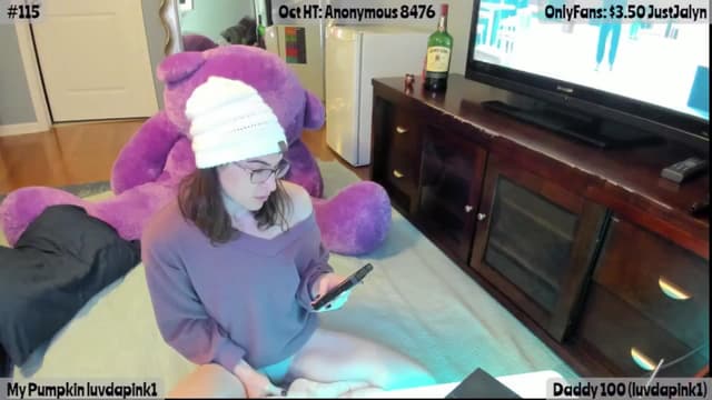 Gallery image thumbnail from Jalyn's myfreecams stream on, 10/24/2025, 24:55 image 2 of 20