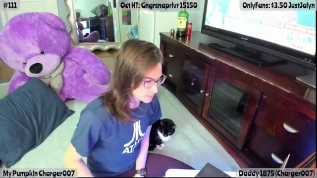 Gallery image thumbnail from Jalyn's myfreecams stream on, 10/28/2025, 24:02 image 5 of 20