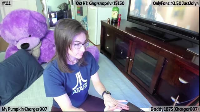 Gallery image thumbnail from Jalyn's myfreecams stream on, 10/28/2025, 24:02 image 4 of 20