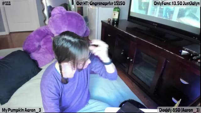 Gallery image thumbnail from Jalyn's myfreecams stream on, 10/29/2025, 24:02 image 14 of 20