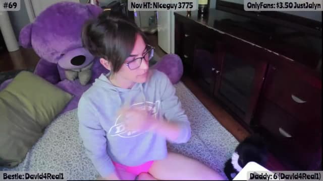 Gallery image thumbnail from Jalyn's myfreecams stream on, 11/07/2025, 24:22 image 16 of 20