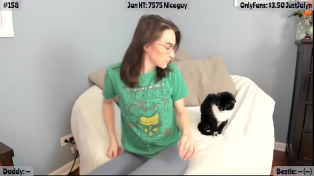 Gallery image thumbnail from Jalyn's myfreecams stream on, 01/27/2026, 24:40 image 4 of 20