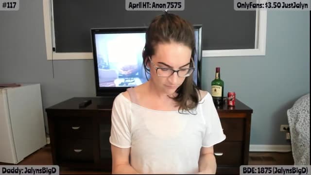 Gallery image thumbnail from Jalyn's myfreecams stream on, 04/30/2026, 23:58 image 10 of 20
