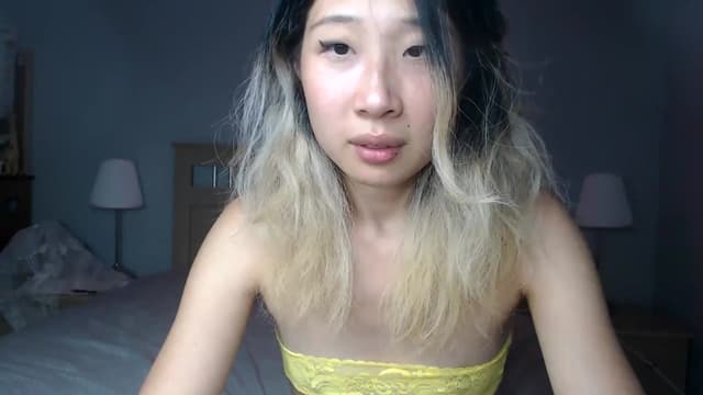Gallery image thumbnail from Jiwoo's myfreecams stream on, 09/18/2025, 01:05 image 10 of 20