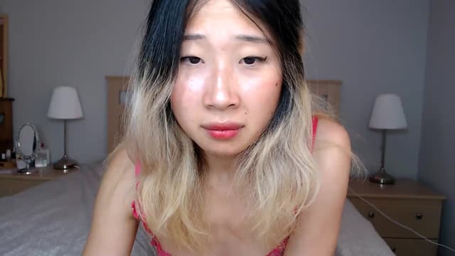 Gallery image thumbnail from Jiwoo's myfreecams stream on, 09/19/2025, 23:17 image 5 of 20