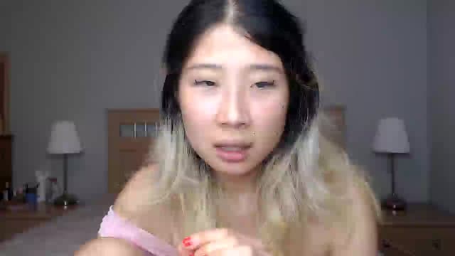 Gallery image thumbnail from Jiwoo's myfreecams stream on, 09/26/2025, 24:55 image 20 of 20