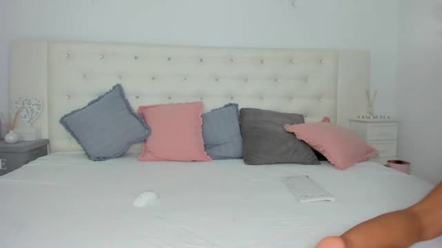 Gallery image thumbnail from Joyxs's myfreecams stream on, 11/29/2022, 15:16 image 18 of 20