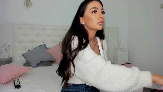 Gallery image thumbnail from Joyxs's myfreecams stream on, 12/10/2022, 15:12 image 1 of 20