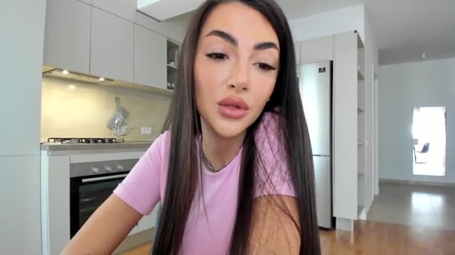 Gallery image thumbnail from Joyxs's myfreecams stream on, 10/19/2024, 10:51 image 8 of 20