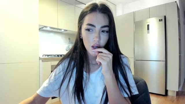 Gallery image thumbnail from Joyxs's myfreecams stream on, 10/24/2024, 15:16 image 6 of 20