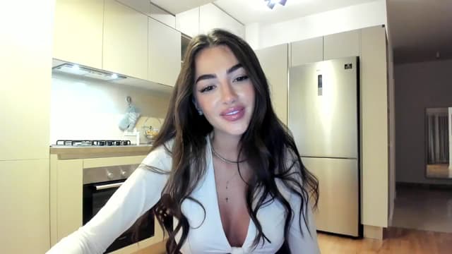 Gallery image thumbnail from Joyxs's myfreecams stream on, 10/28/2024, 24:40 image 2 of 20