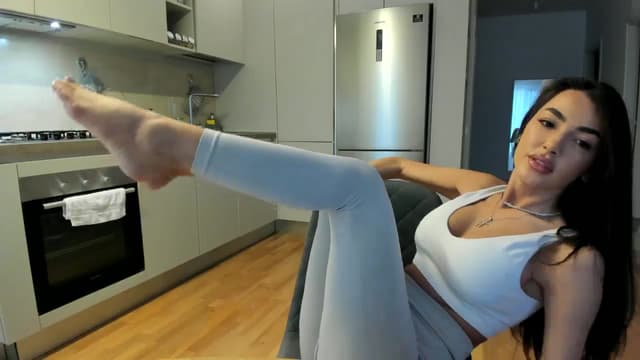 Gallery image thumbnail from Joyxs's myfreecams stream on, 11/12/2024, 12:41 image 5 of 20