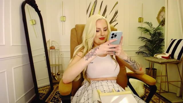 Gallery image thumbnail from K3lly's myfreecams stream on, 08/02/2025, 24:47 image 7 of 20