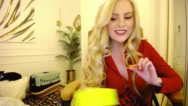 Gallery image thumbnail from K3lly's myfreecams stream on, 08/16/2025, 23:41 image 15 of 20