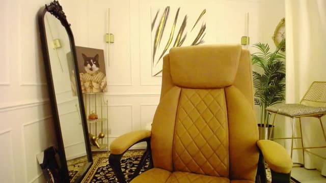 Gallery image thumbnail from K3lly's myfreecams stream on, 08/18/2025, 23:47 image 15 of 20