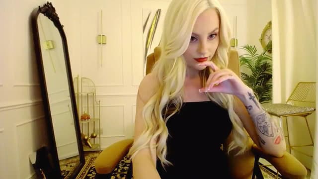 Gallery image thumbnail from K3lly's myfreecams stream on, 08/22/2025, 04:36 image 5 of 20