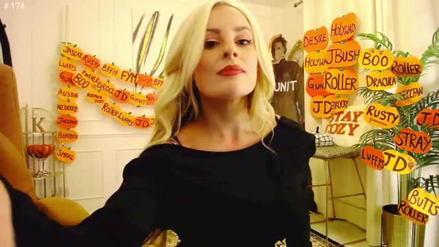 Gallery image thumbnail from K3lly's myfreecams stream on, 10/18/2025, 02:46 image 15 of 20