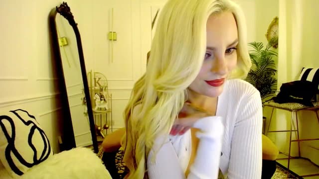 Gallery image thumbnail from K3lly's myfreecams stream on, 11/11/2025, 03:57 image 10 of 20