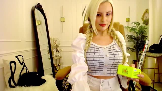 Gallery image thumbnail from K3lly's myfreecams stream on, 11/17/2025, 24:07 image 6 of 20