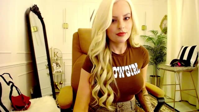 Gallery image thumbnail from K3lly's myfreecams stream on, 11/25/2025, 09:20 image 17 of 20