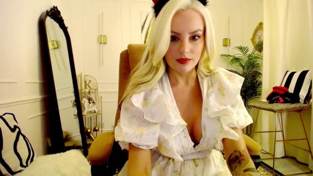 Gallery image thumbnail from K3lly's myfreecams stream on, 11/27/2025, 07:43 image 9 of 20