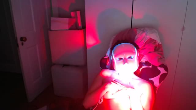 Gallery image thumbnail from Kew__'s myfreecams stream on, 07/19/2025, 16:47 image 4 of 20