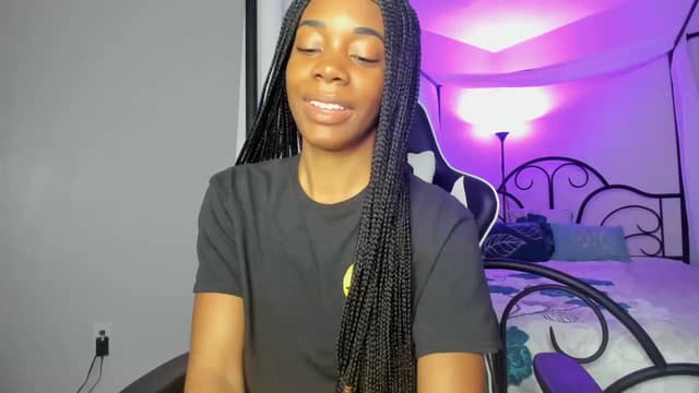 Gallery image thumbnail from Kiera's myfreecams stream on, 02/10/2023, 11:48 image 2 of 20