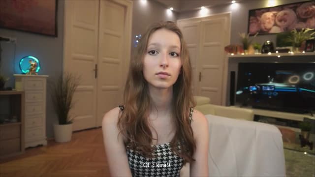 Gallery image thumbnail from Kira9's myfreecams stream on, 08/10/2025, 19:39 image 7 of 20