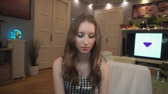 Gallery image thumbnail from Kira9's myfreecams stream on, 08/10/2025, 19:39 image 15 of 20