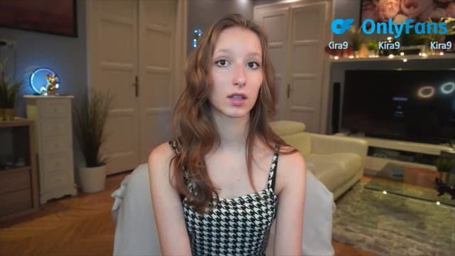 Gallery image thumbnail from Kira9's myfreecams stream on, 08/23/2025, 17:07 image 8 of 20