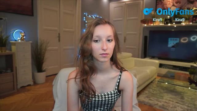 Gallery image thumbnail from Kira9's myfreecams stream on, 08/23/2025, 19:43 image 8 of 20