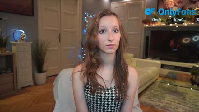 Gallery image thumbnail from Kira9's myfreecams stream on, 08/23/2025, 19:43 image 10 of 20