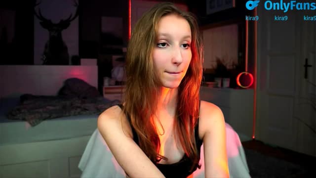 Gallery image thumbnail from Kira9's myfreecams stream on, 08/25/2025, 17:00 image 6 of 20