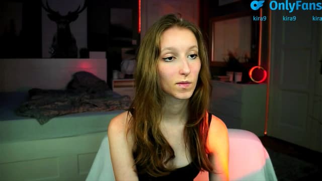 Gallery image thumbnail from Kira9's myfreecams stream on, 08/25/2025, 18:04 image 19 of 20