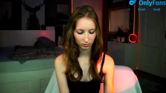 Gallery image thumbnail from Kira9's myfreecams stream on, 08/25/2025, 18:04 image 9 of 20