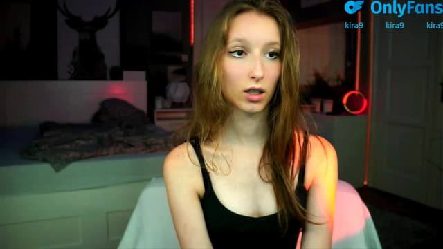 Gallery image thumbnail from Kira9's myfreecams stream on, 08/25/2025, 18:04 image 14 of 20