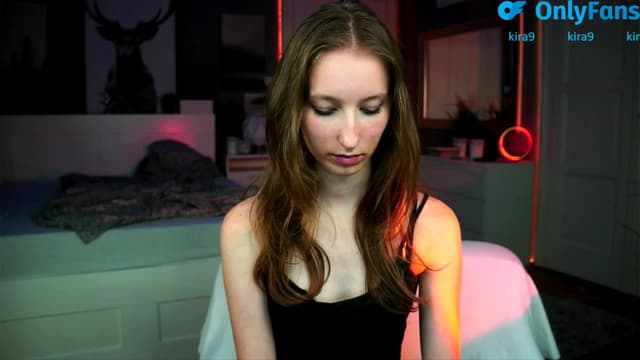 Gallery image thumbnail from Kira9's myfreecams stream on, 08/25/2025, 19:36 image 1 of 20