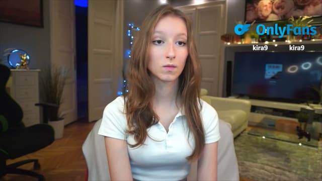 Gallery image thumbnail from Kira9's myfreecams stream on, 09/04/2025, 18:27 image 9 of 20
