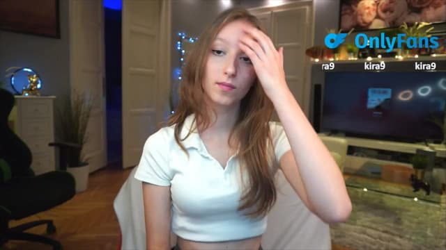 Gallery image thumbnail from Kira9's myfreecams stream on, 09/04/2025, 18:27 image 17 of 20