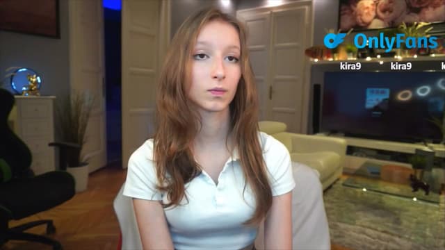 Gallery image thumbnail from Kira9's myfreecams stream on, 09/04/2025, 18:27 image 11 of 20