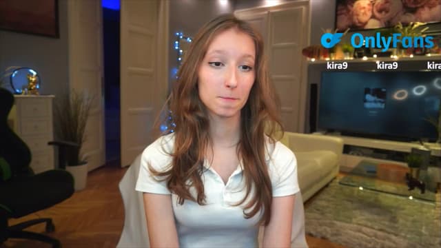 Gallery image thumbnail from Kira9's myfreecams stream on, 09/04/2025, 19:05 image 19 of 20