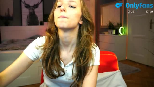 Gallery image thumbnail from Kira9's myfreecams stream on, 09/05/2025, 21:16 image 17 of 20