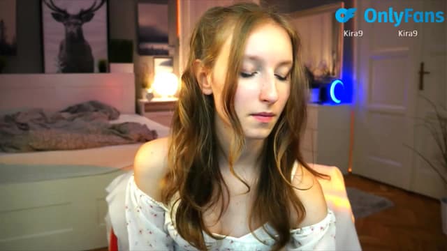 Gallery image thumbnail from Kira9's myfreecams stream on, 09/06/2025, 18:44 image 2 of 20