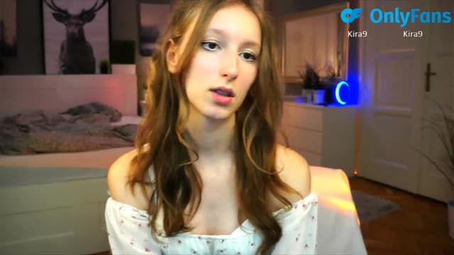 Gallery image thumbnail from Kira9's myfreecams stream on, 09/06/2025, 18:44 image 3 of 20