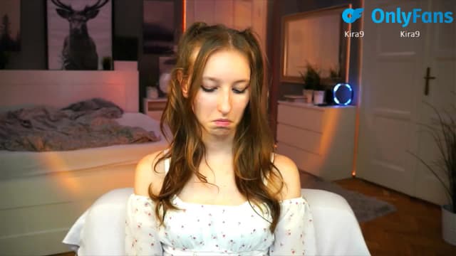 Gallery image thumbnail from Kira9's myfreecams stream on, 09/07/2025, 19:28 image 7 of 20