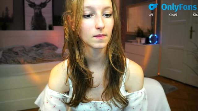 Gallery image thumbnail from Kira9's myfreecams stream on, 09/07/2025, 20:50 image 16 of 20