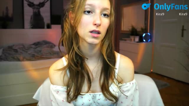 Gallery image thumbnail from Kira9's myfreecams stream on, 09/07/2025, 20:50 image 9 of 20