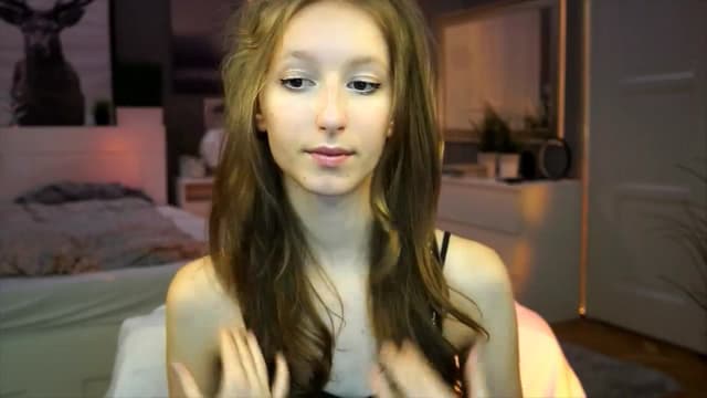 Gallery image thumbnail from Kira9's myfreecams stream on, 09/12/2025, 18:50 image 4 of 20
